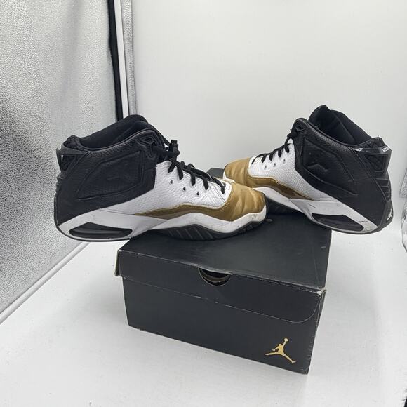 Size 10.5 - Air Jordan B\'Loyal White Black Gold main image 6